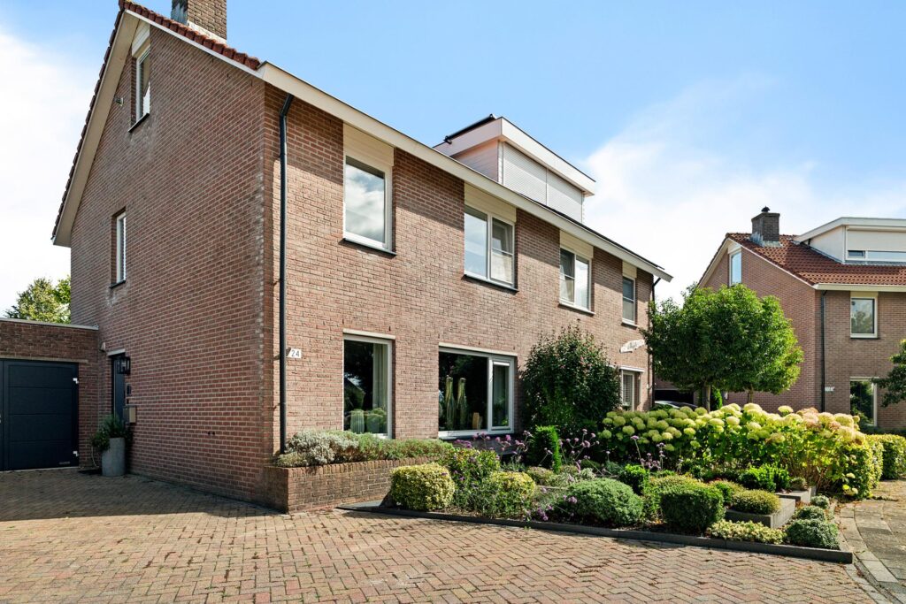 De Morgen 24